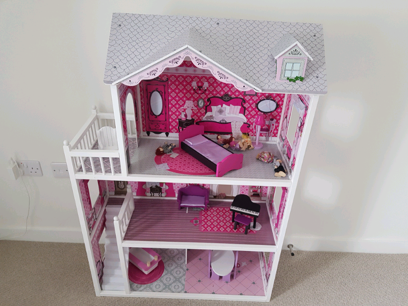 isabelle dolls house smyths